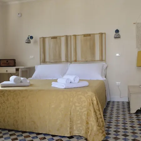 B&B La Dimora Del Borgo 파투